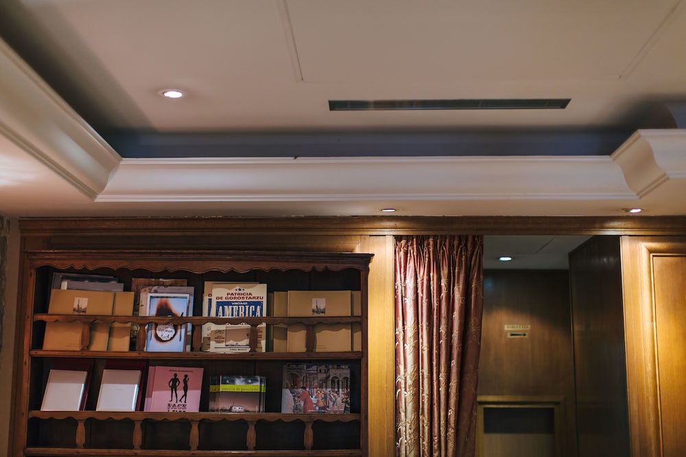 Dauphine Saint Germain Hotel 45/70