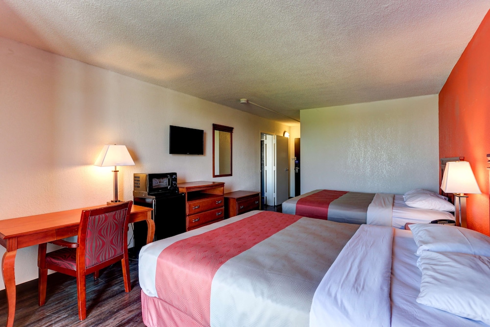Motel6 Jackson, TN 30/54