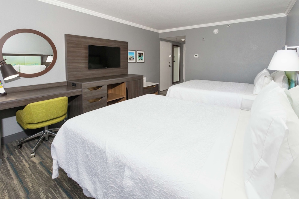 HAMPTON INN ST. AUGUSTINE BEACH 16/39