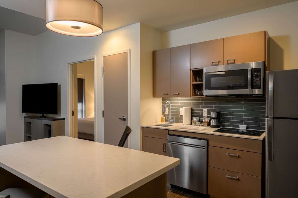 Hyatt House Louisville East 17/28