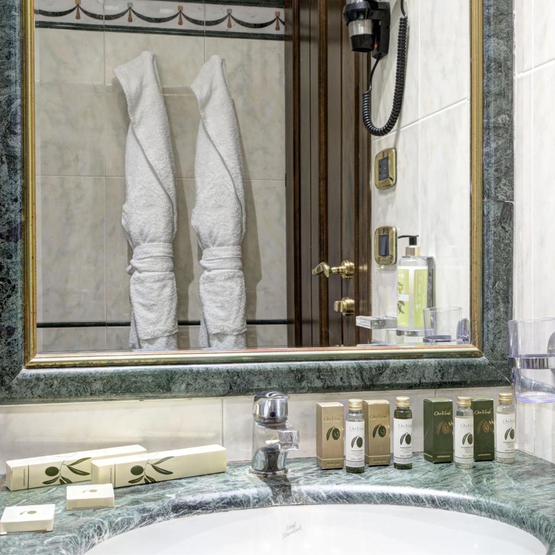 Room, Triple, Grand Hotel Del Gianicolo 8/8