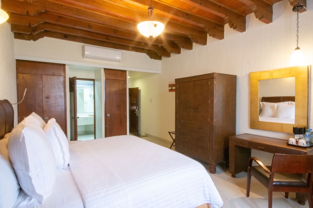 HOTEL HACIENDA LA VENTA 17/50