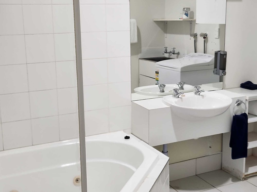 U Studios Paraparaumu, SureStay Collection by Best Western 41/46