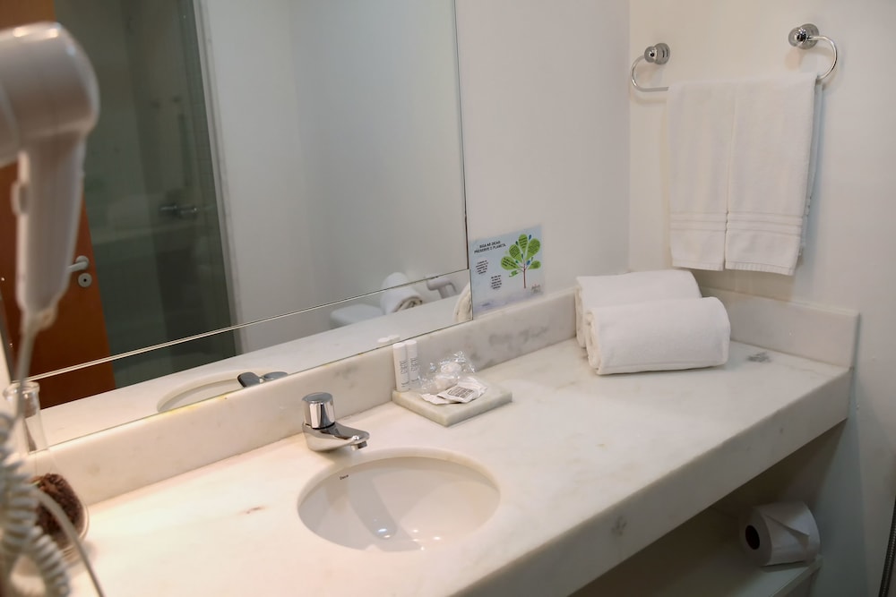 Iguatemi Business Flat 18/76