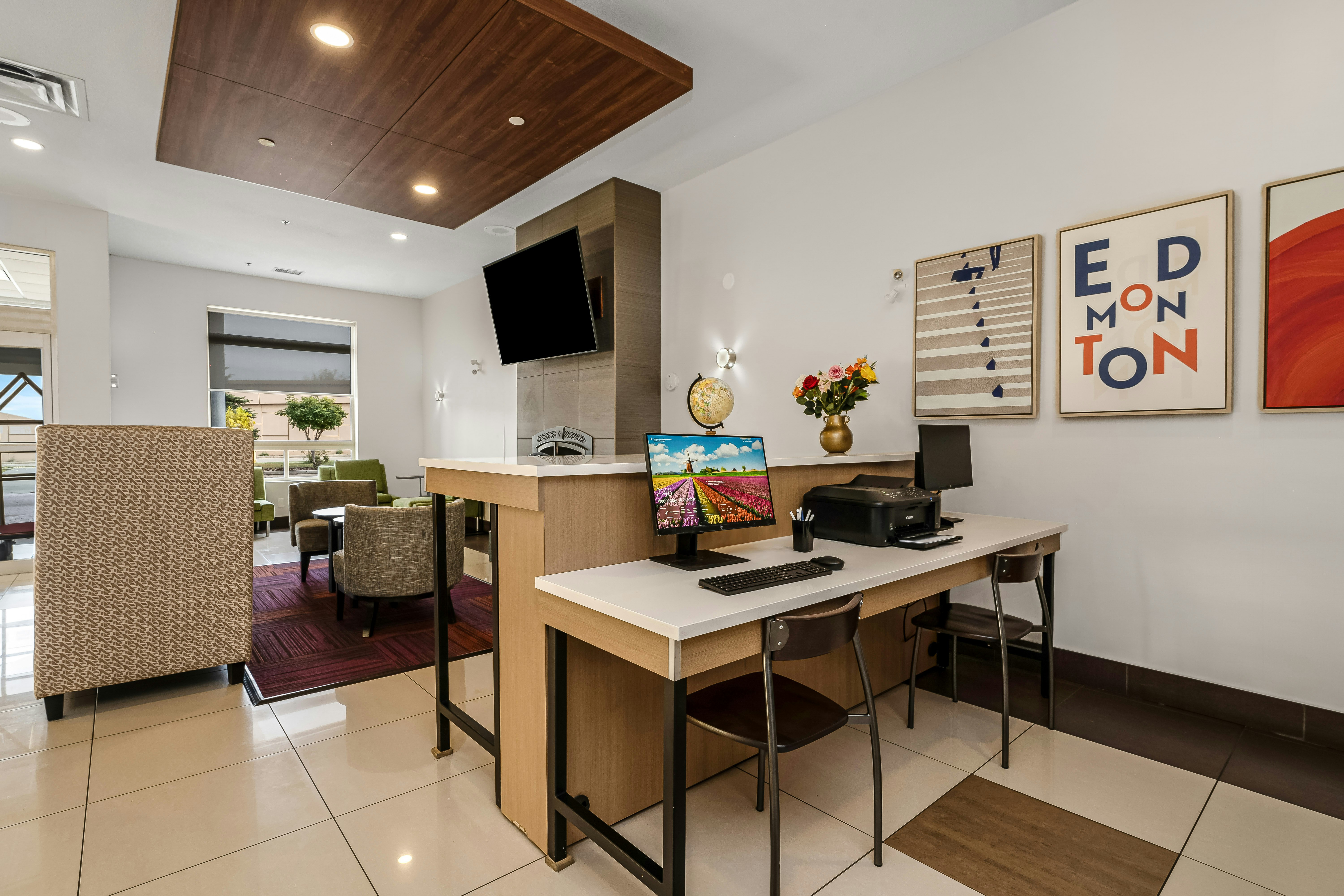 Holiday Inn Express Hotel Suites Edmonton South 37/50