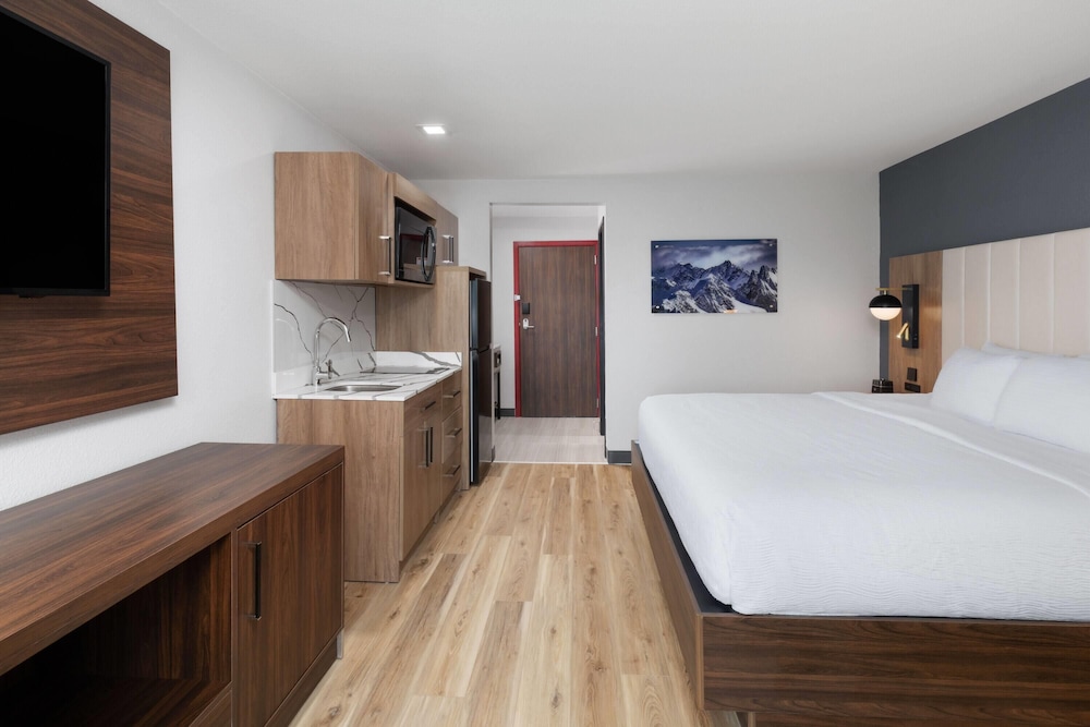 Hawthorn Extended Stay by Wyndham Springdale 10/34