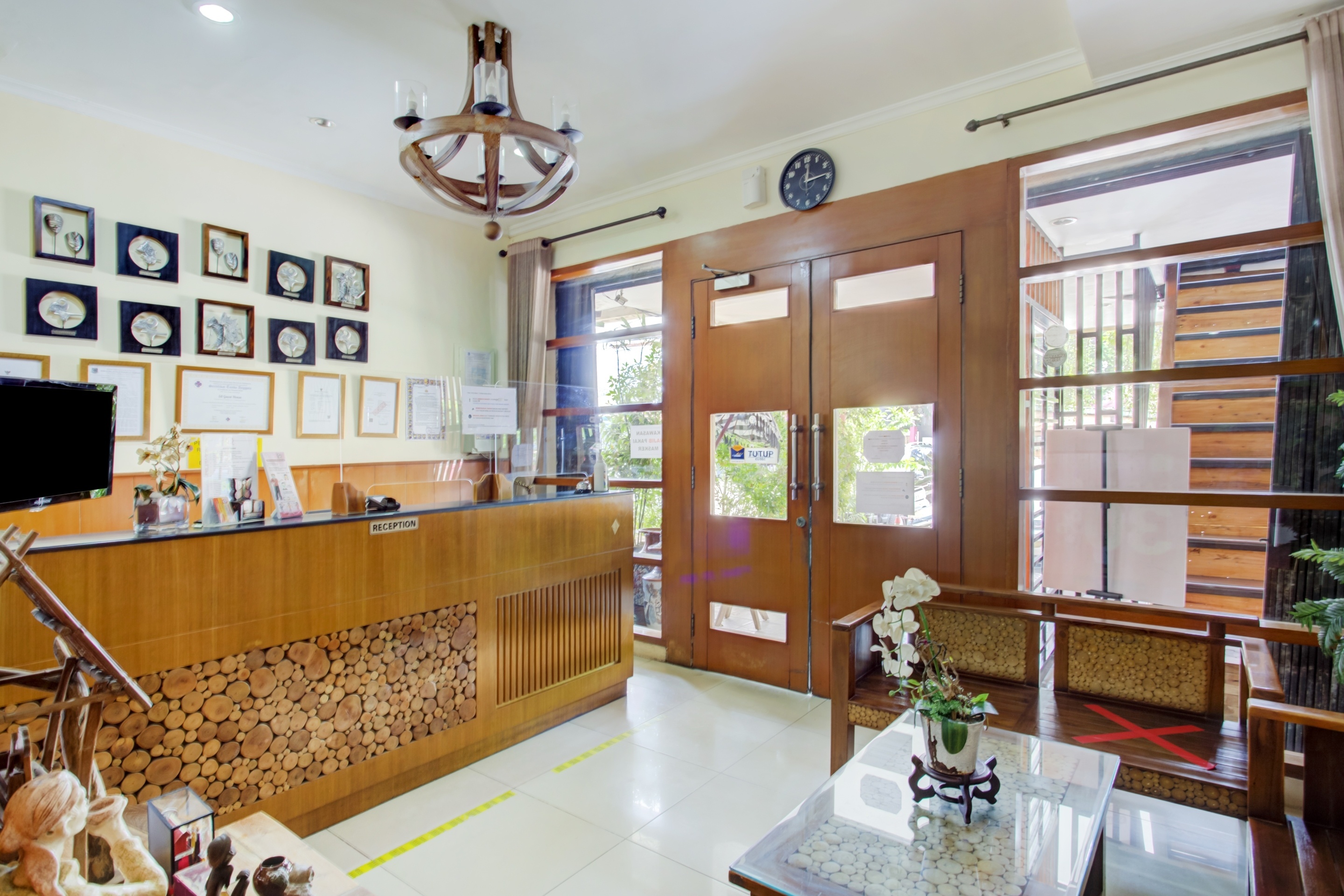 OYO 4011 58 Guesthouse 2/16