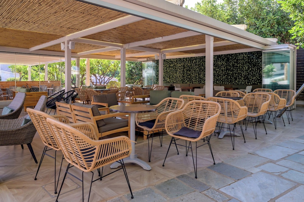 Katrin Hotel and Bungalows 37/50