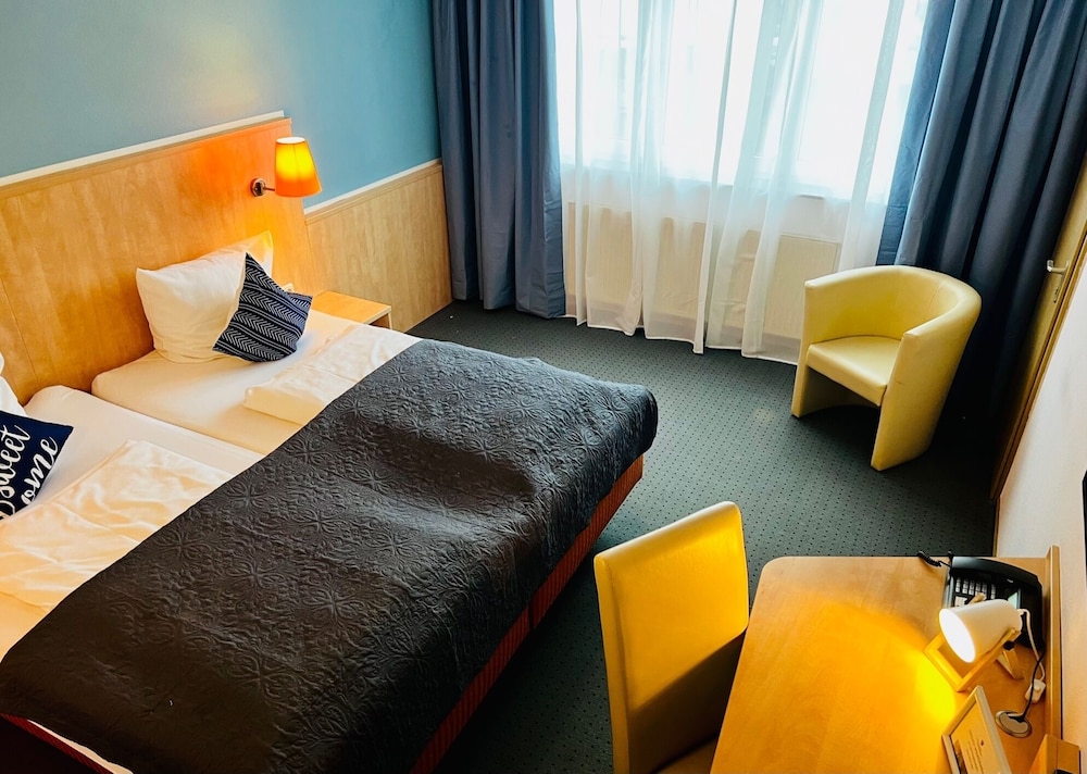 Konferenzhotel Ysenburger Hof 4/21