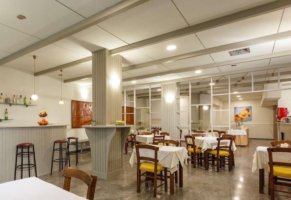 Asterion Hotel 22/26