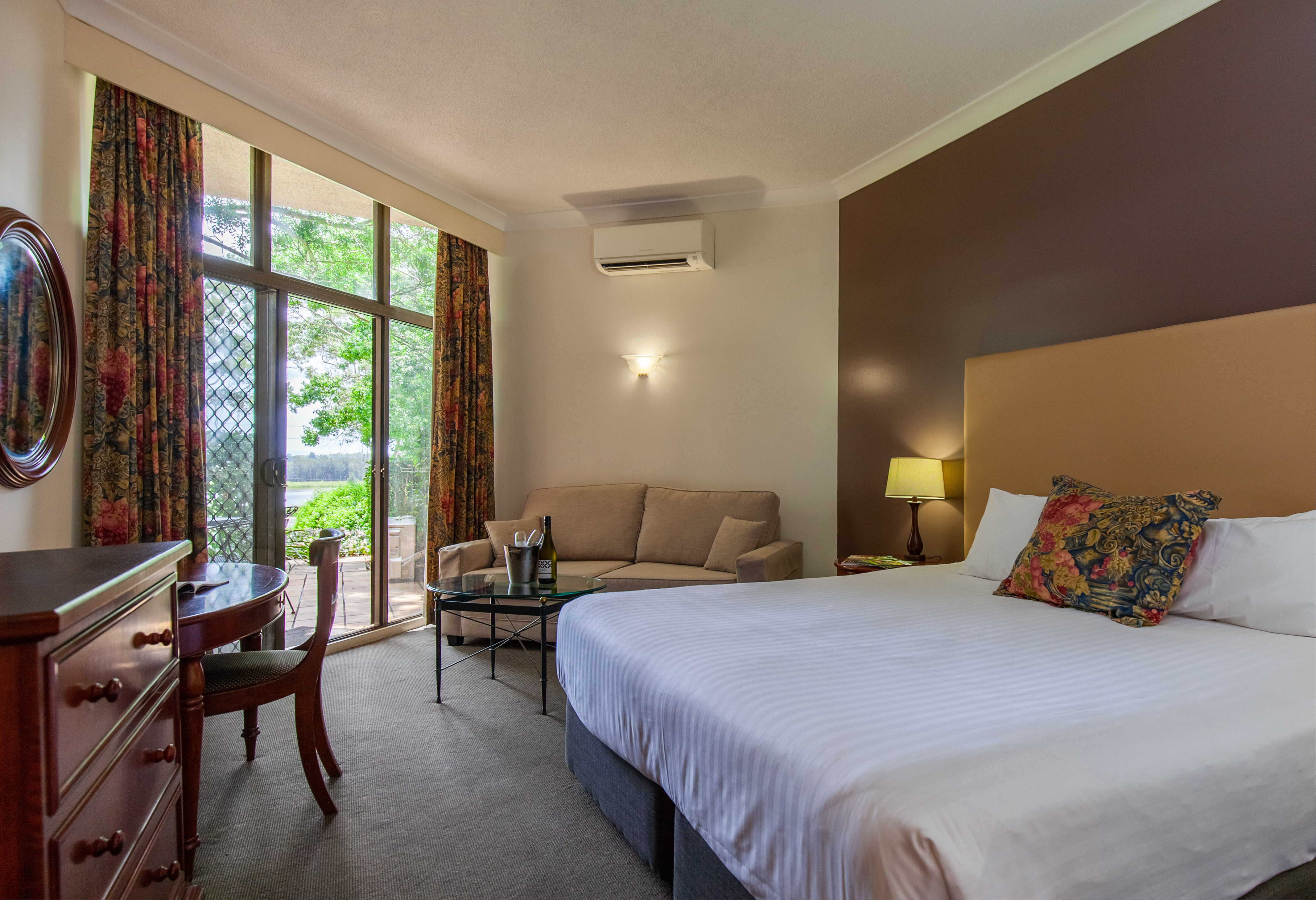Spa, Deluxe, King Bed