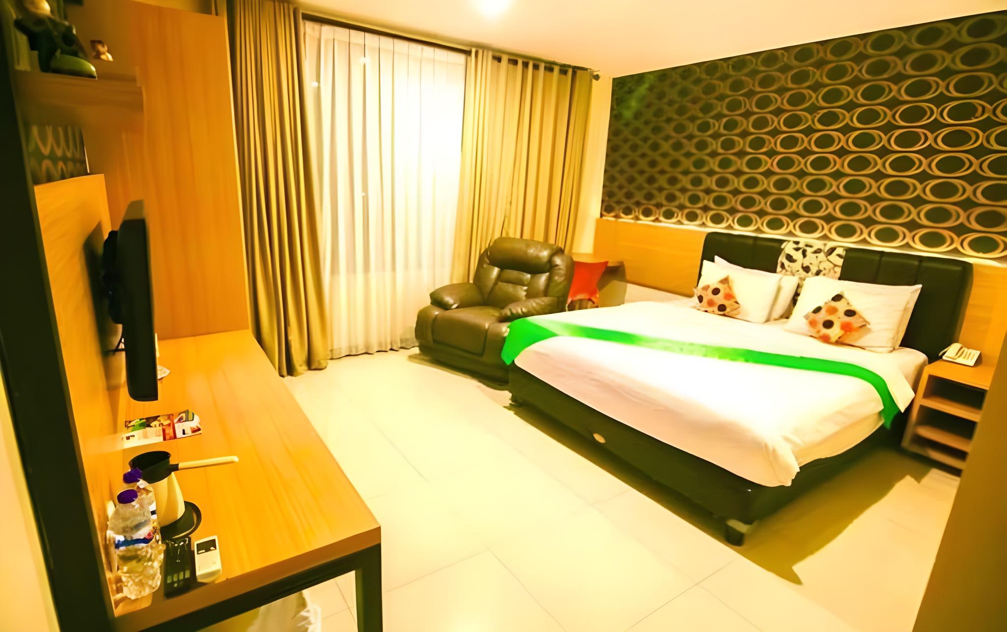 Tab Hotel 32/50