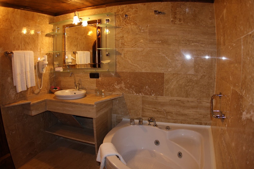 Cappa Villa Hotels 37/41