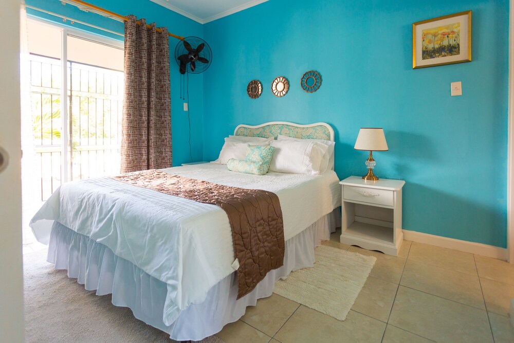 New Kingston Apt At Wellington Cove 6/27