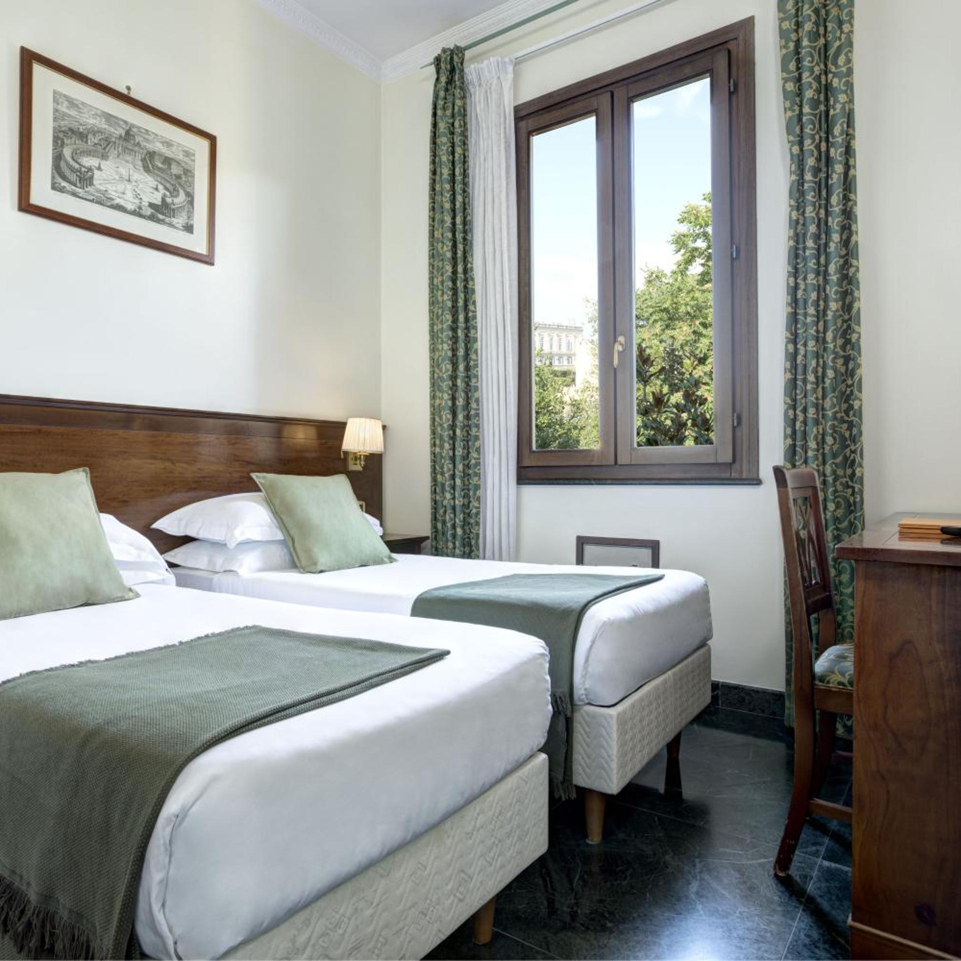 Room, Double or Twin Bed