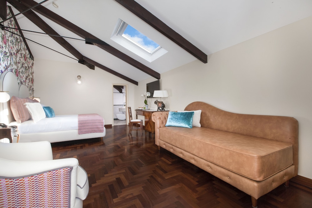Relais Villa Savarese 48/78