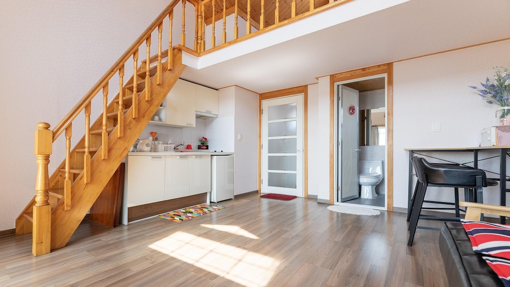 Ganghwa Western Beach Pension 6/50