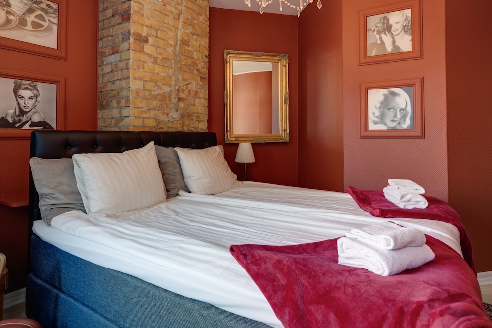 Cameo Boutique Hotell 13/48
