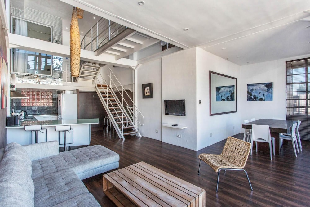 Manhattan Lofts 35/50