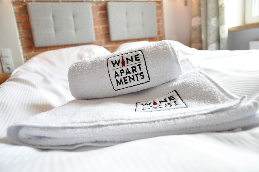 Wine Apartments 38/59