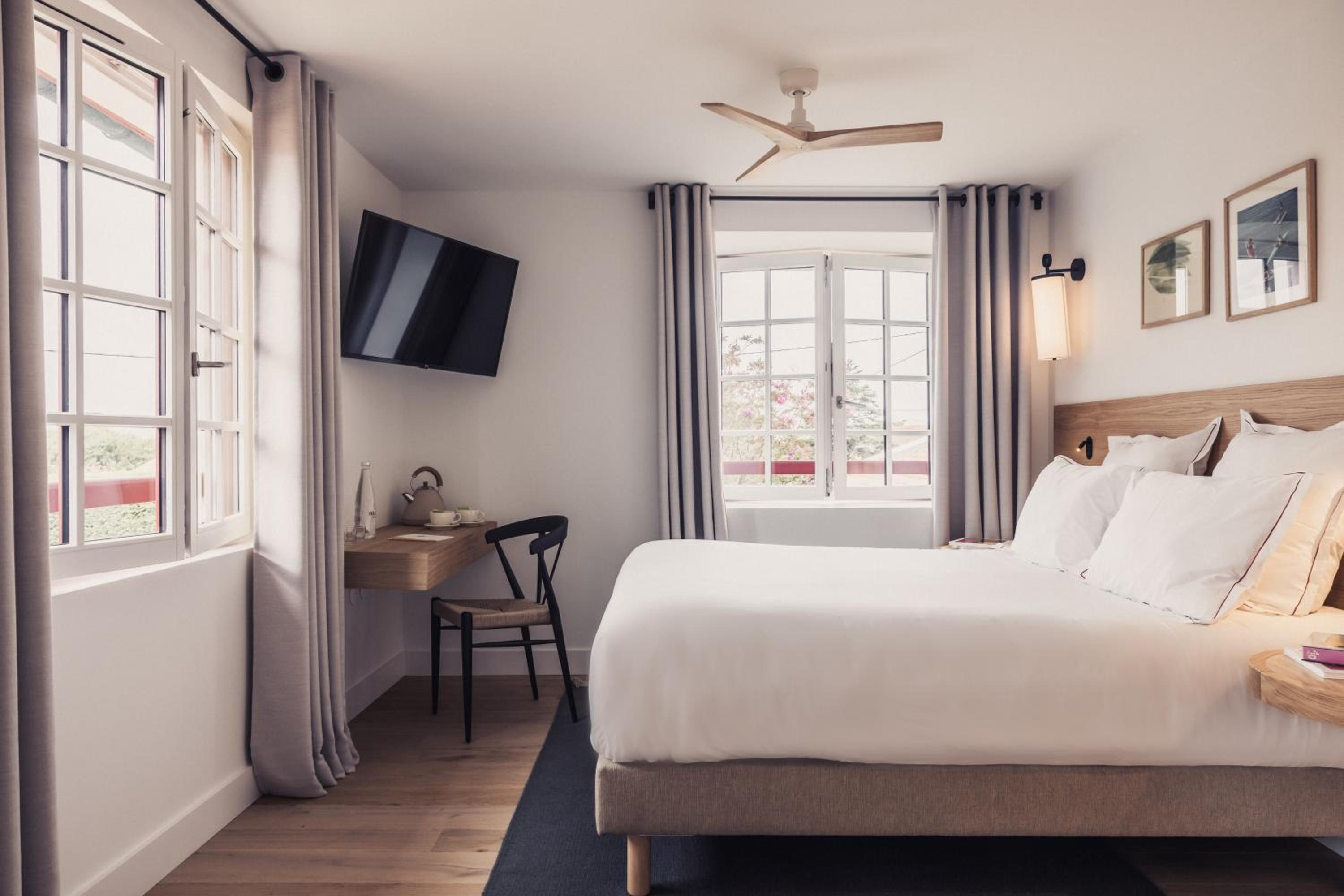 Deluxe, Triple, HOTEL LAMINAK 5/10