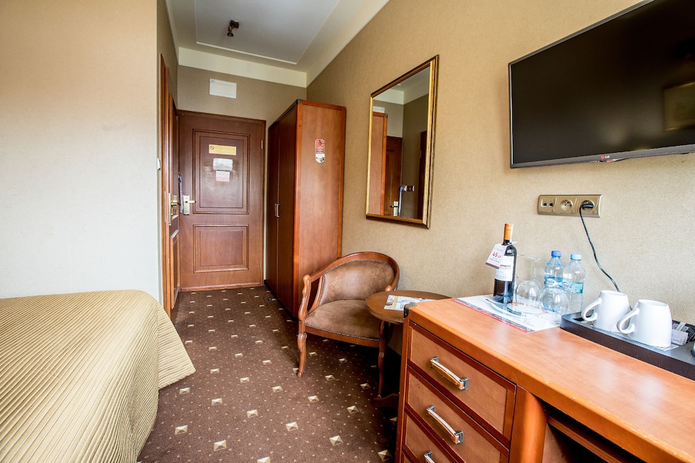 Hotel Diament Bella Notte Katowice Chorzow 52/72