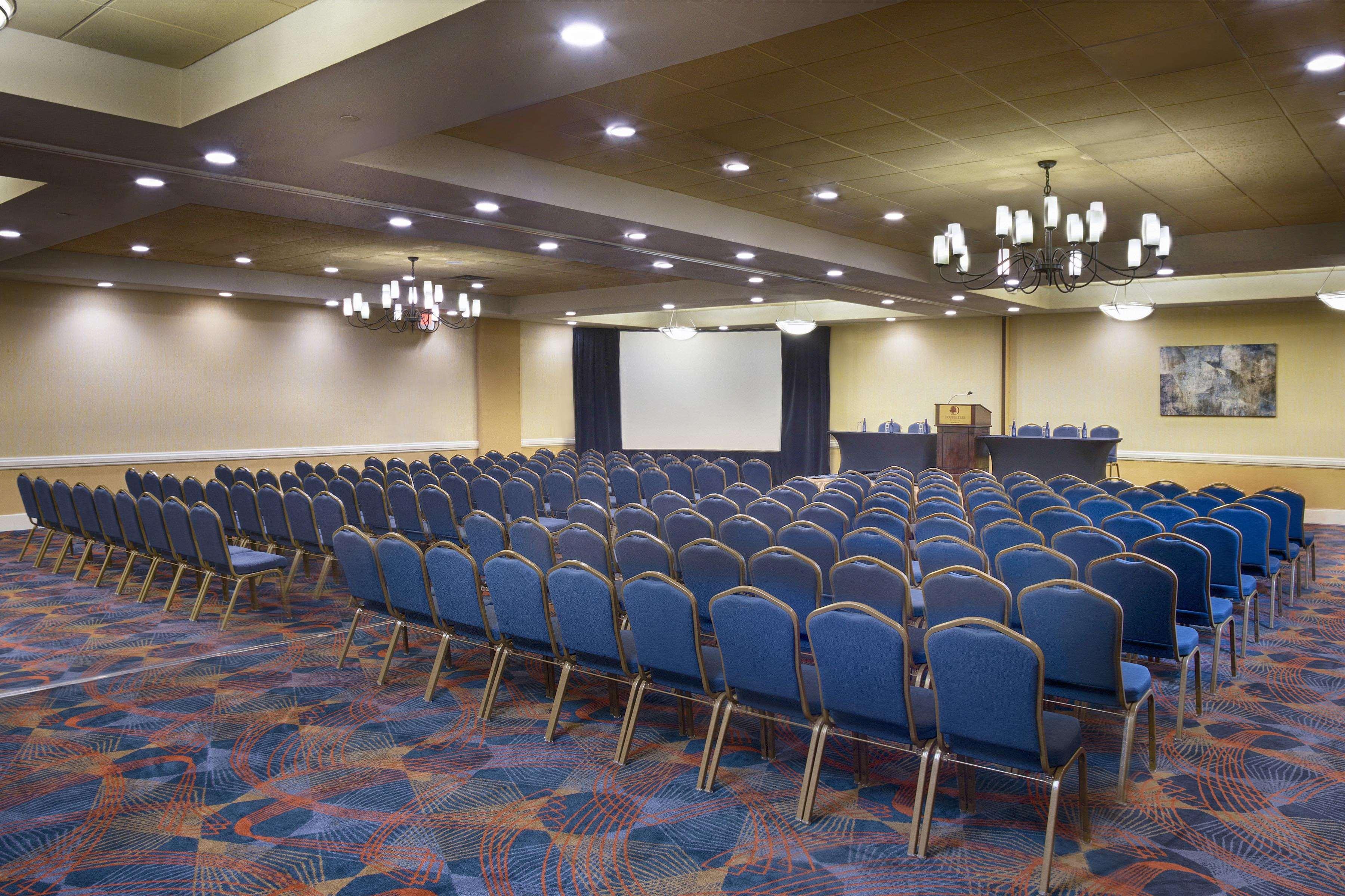 Doubletree By Hilton Norwalk 33/45