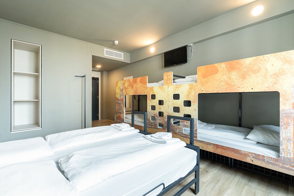 a&o Hostel Venezia Mestre 26/69