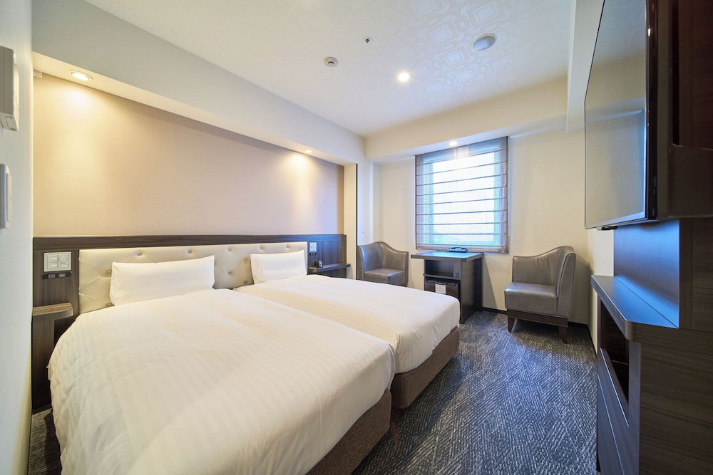 ROOM, TWIN BEDS, SMOKING