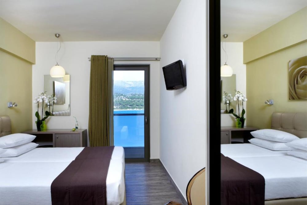 Mouikis Hotel Kefalonia 34/76