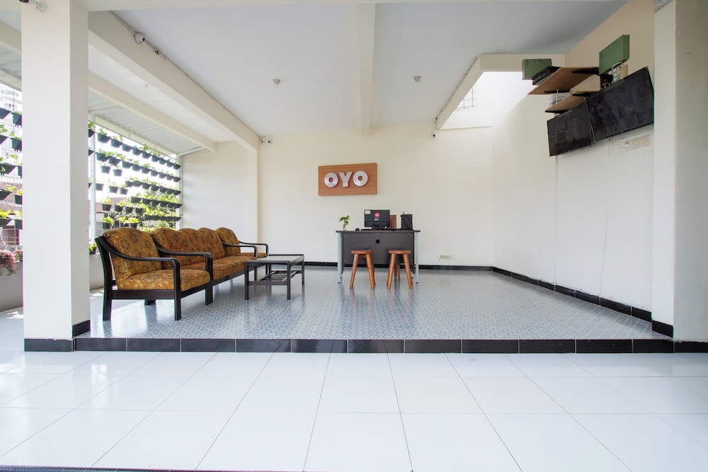OYO 3350 Cozy Residence Syariah 4/17