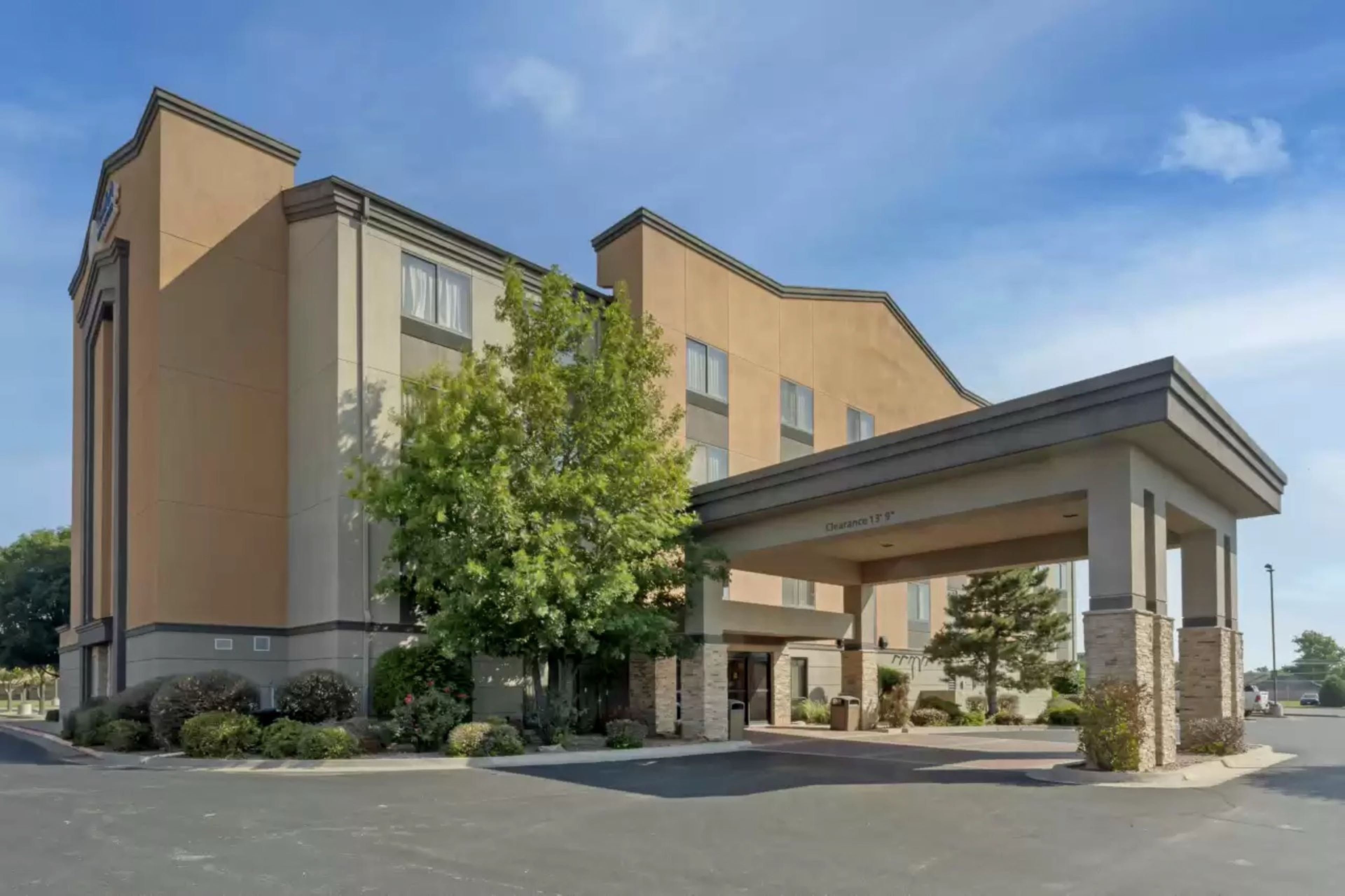 Comfort Inn & Suites Weatherford, OK 23/23