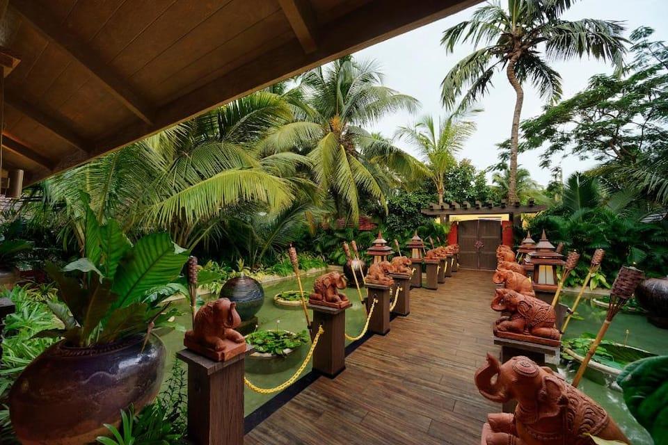 FENICIA RIVERSIDE RESORT 33/42