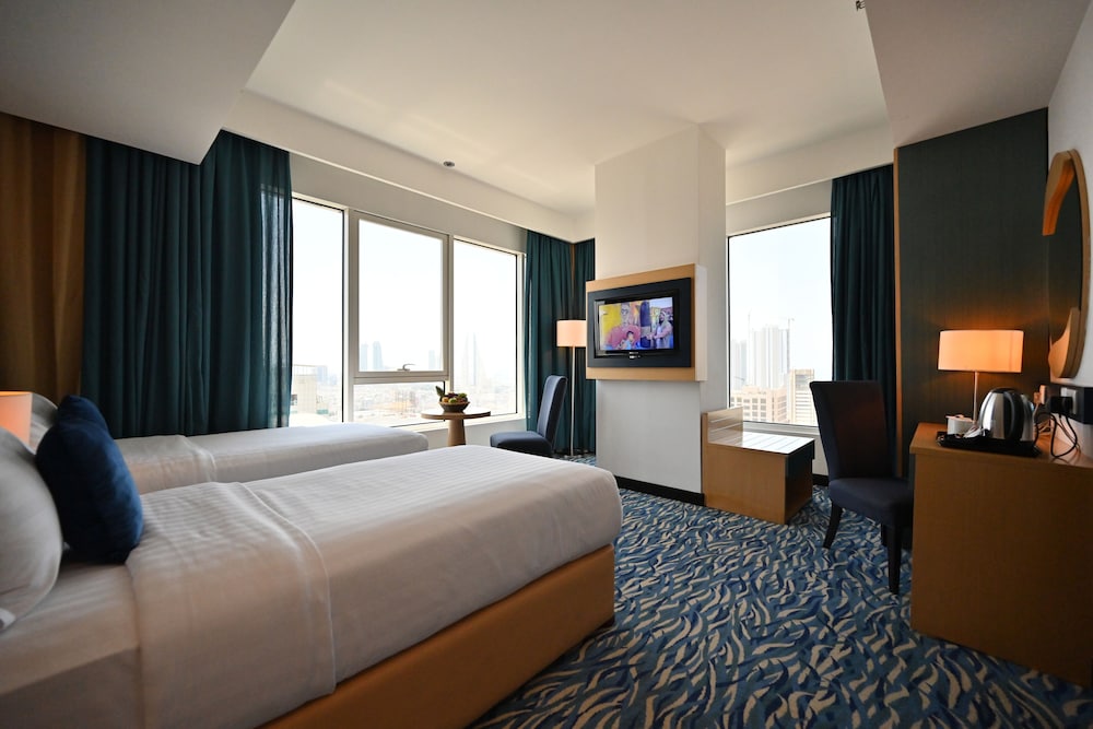 Harbour Suite Hotel 6/33