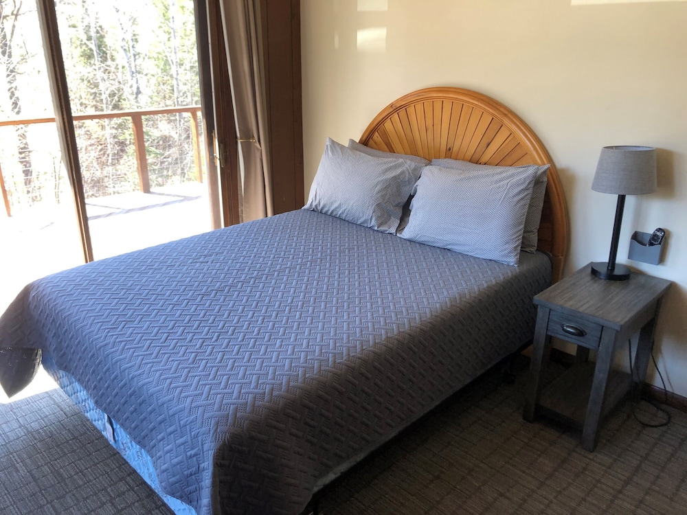 Mont du Lac Resort 17/65