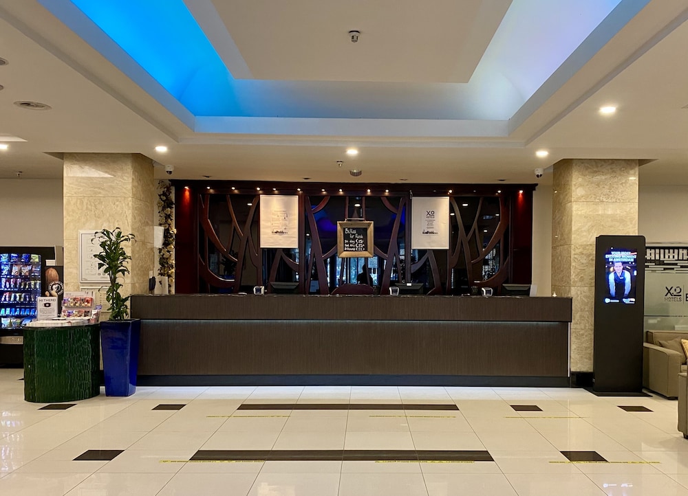 Xo Hotels Blue Tower 12/64