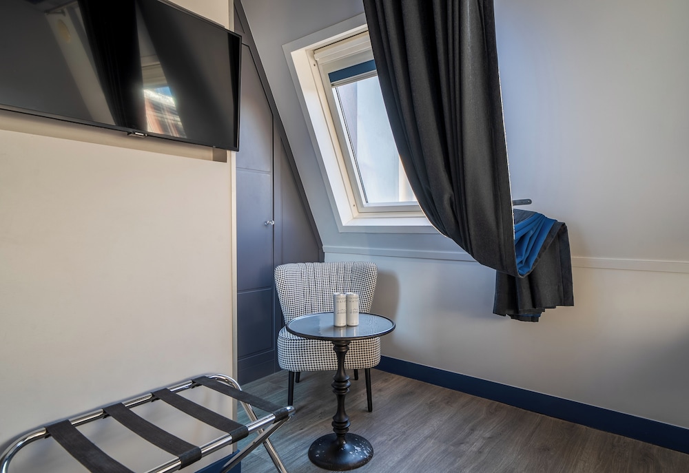 Hotel Mademoiselle 14/50
