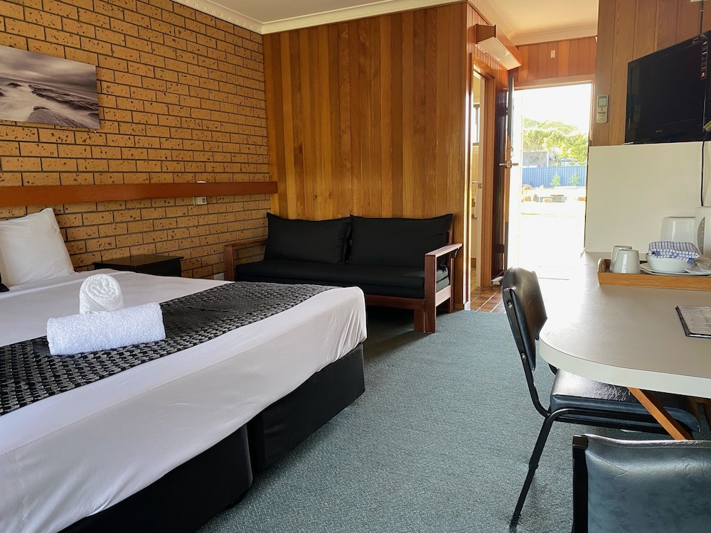 Lakeside Motel Waterfront 23/80