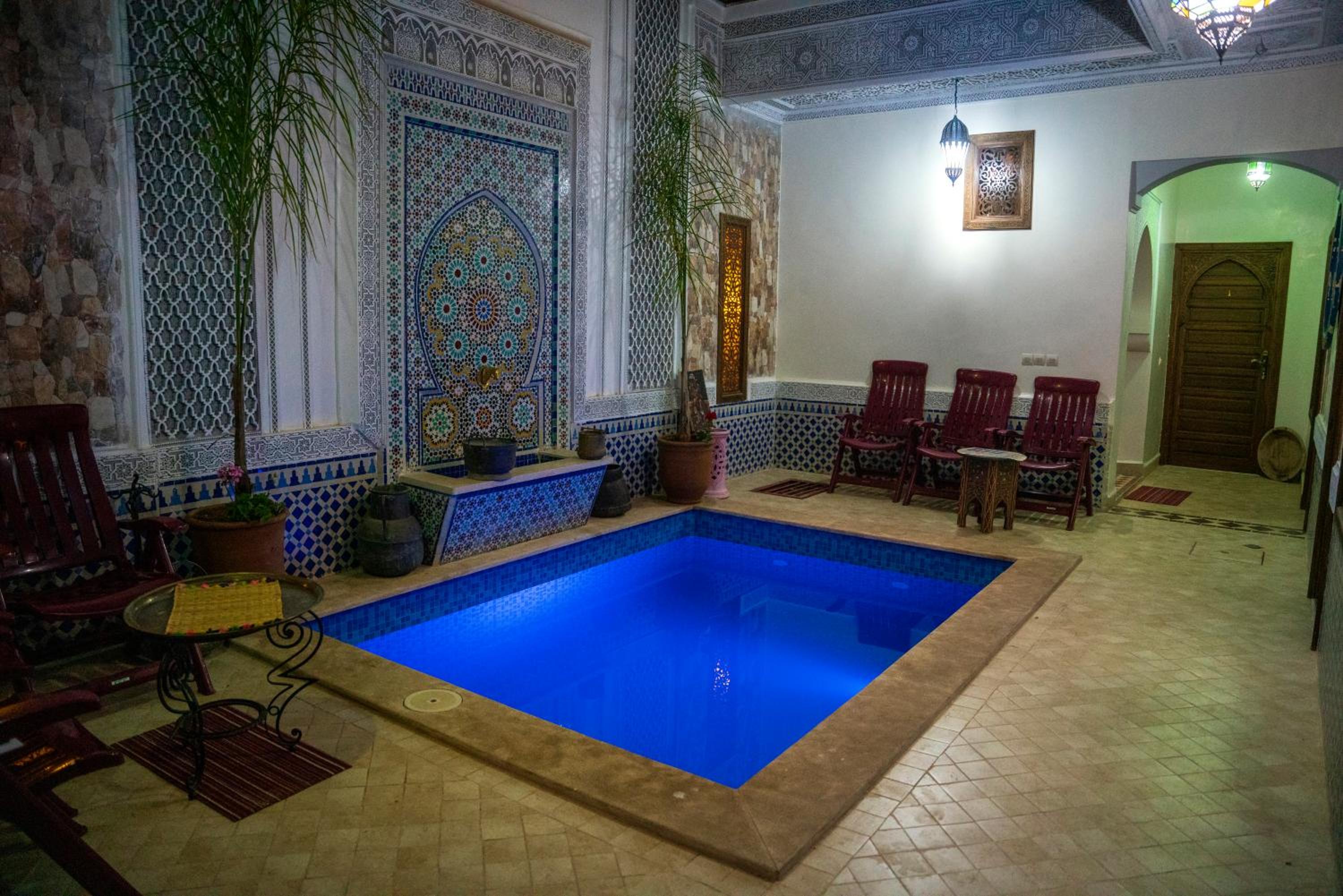 Riad Nouhal 18/38