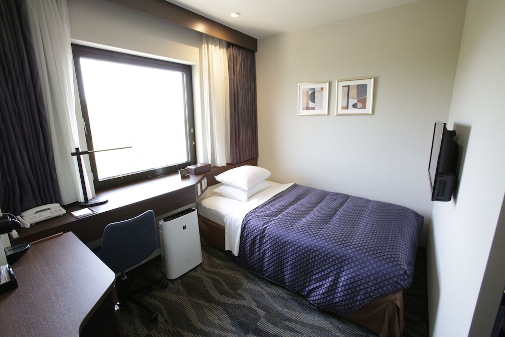 1 BEDROOM, STANDARD, SINGLE