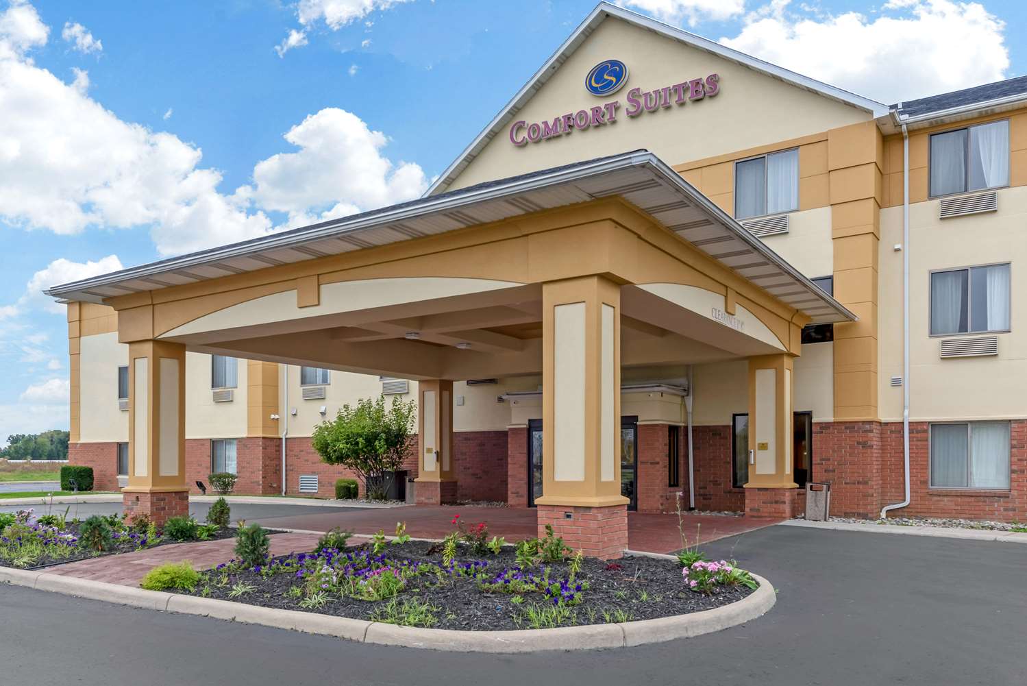 Comfort Suites Findlay I-75 near Sports Complex 1/31