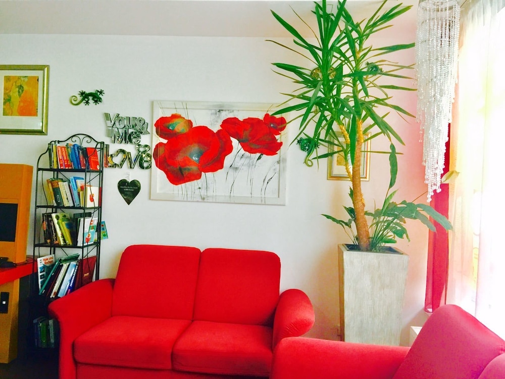 A T Holiday Hostel Wien 32/77