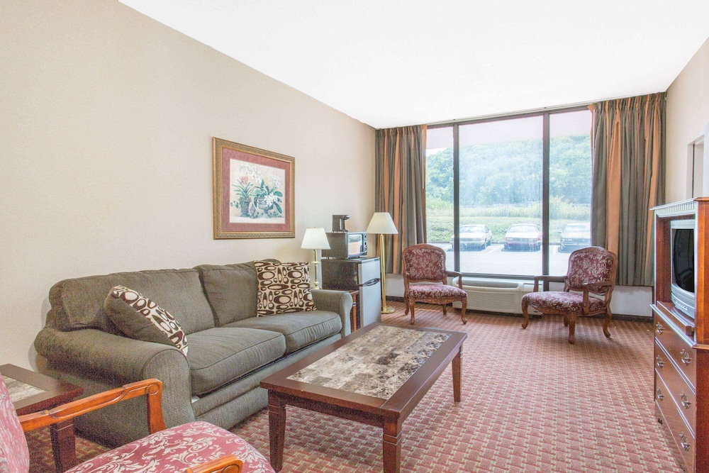 Days Inn by Wyndham Princeton 23/32