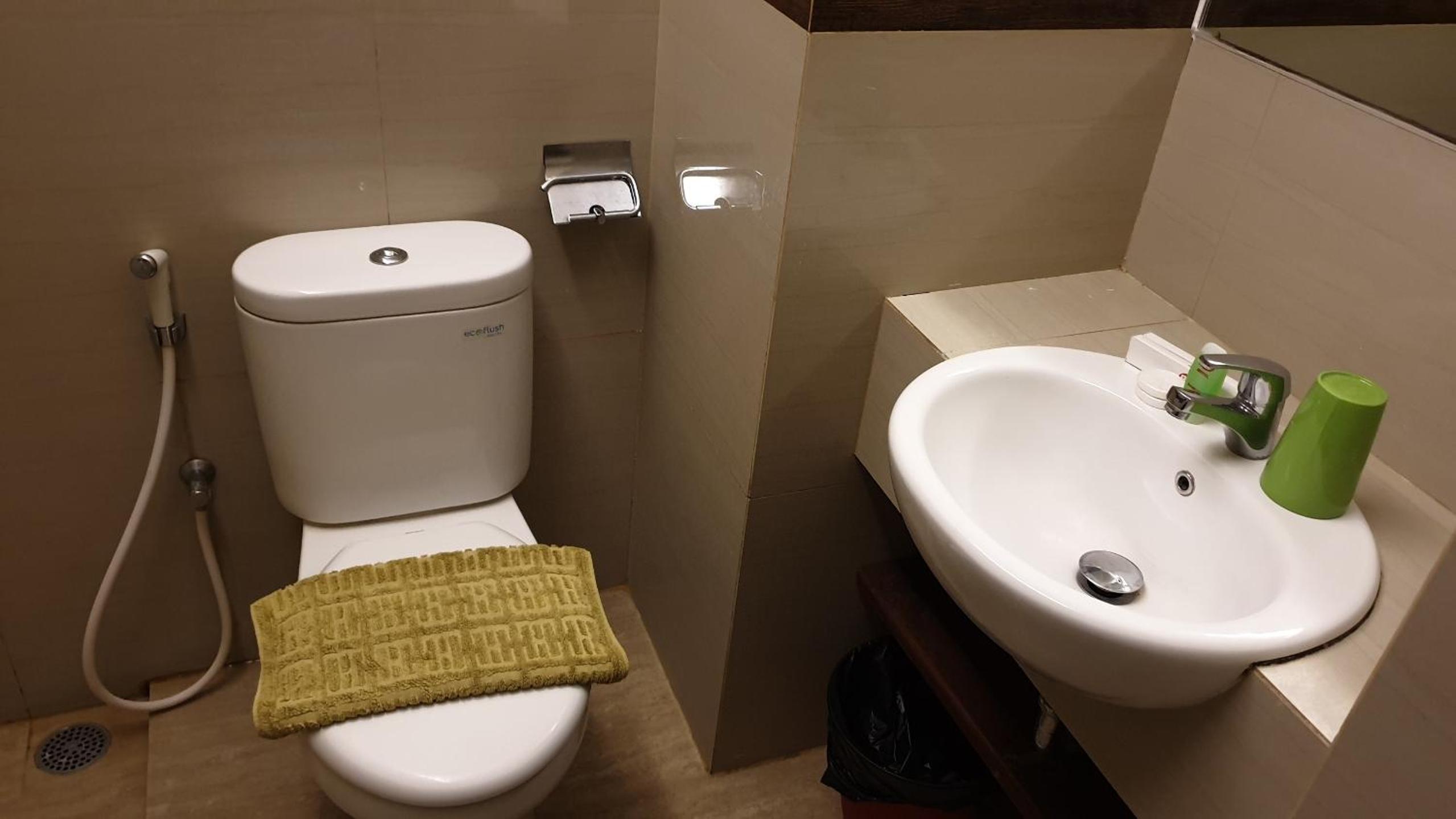 Biz Hotel Ambon 41/48