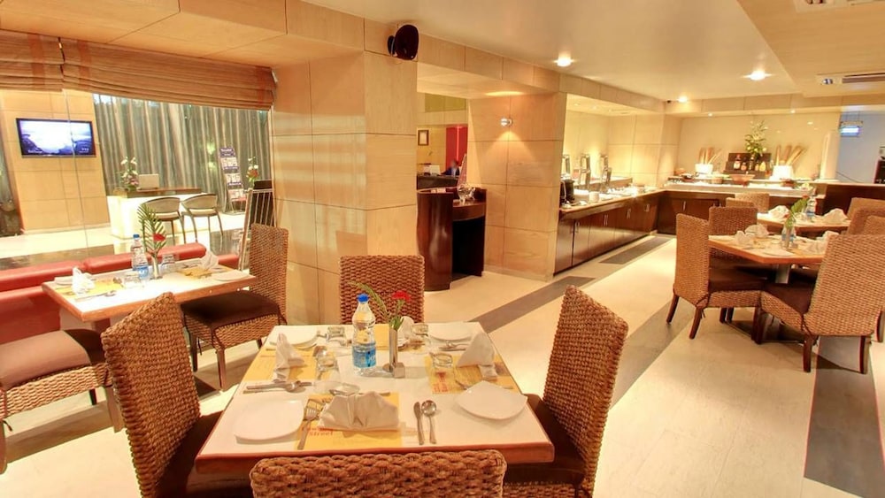 IRIS HOTEL 47/60