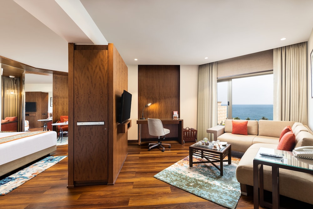 Welcomhotel By Itc Hotels Devee Grand Bay 54/71