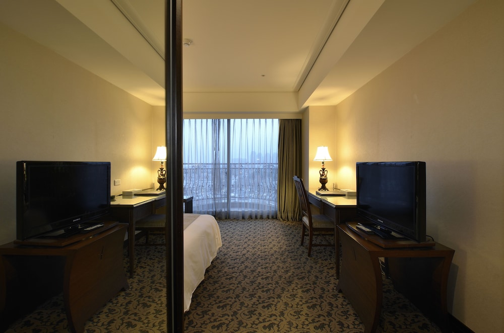 Hotel Regalees 33/43