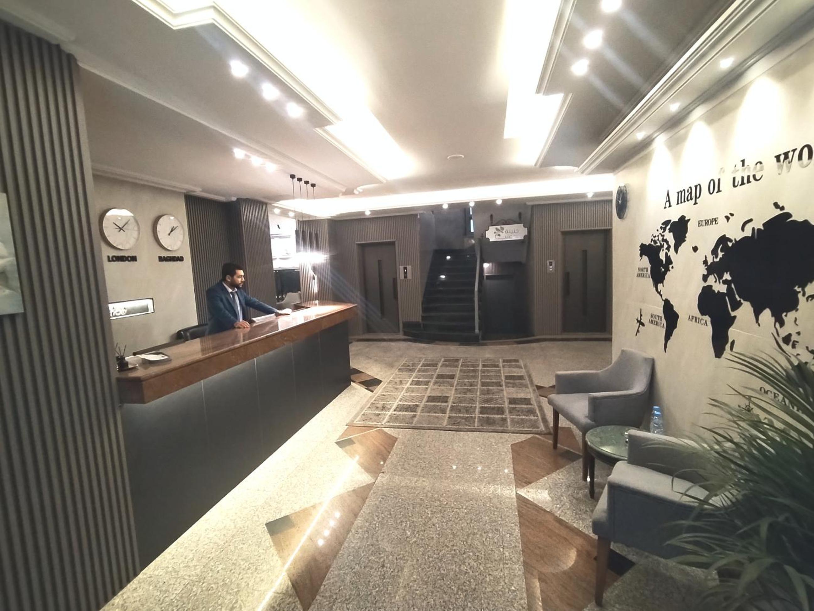 White House Suites photo4