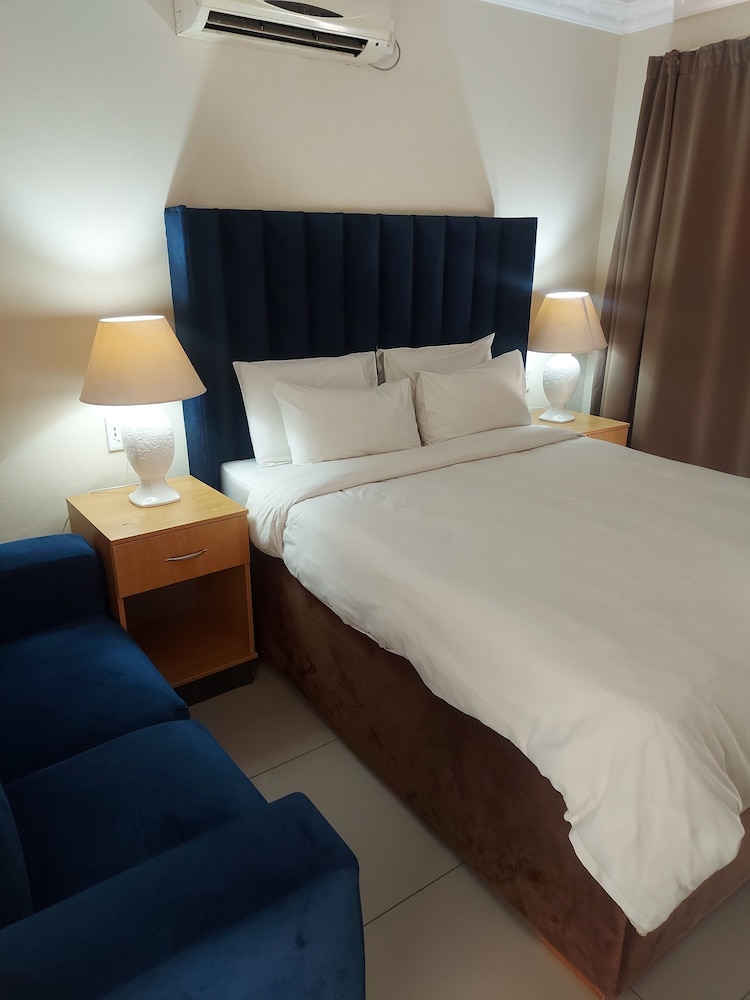 ECONOMY, DOUBLE BED, GARDEN VIEW