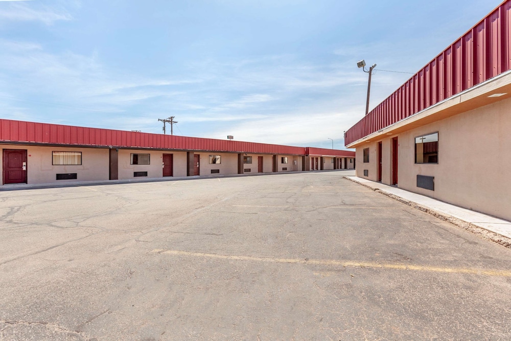 Econo Lodge Clovis 53/58